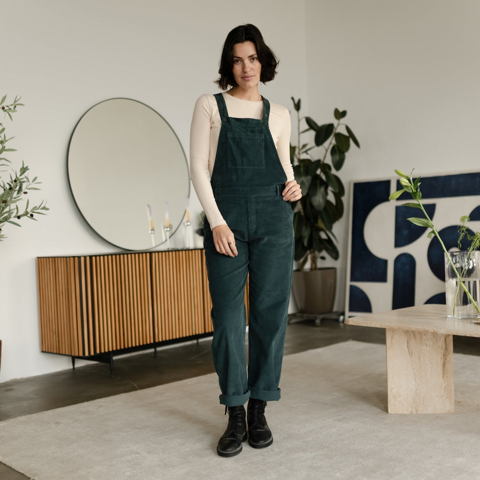 Nordlicht Liv Cord Latzhose Damen Grün Bio-Baumwolle