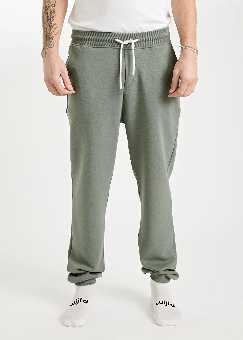 Wijld Theo Herren Jogginghose Agave Green Lyocell