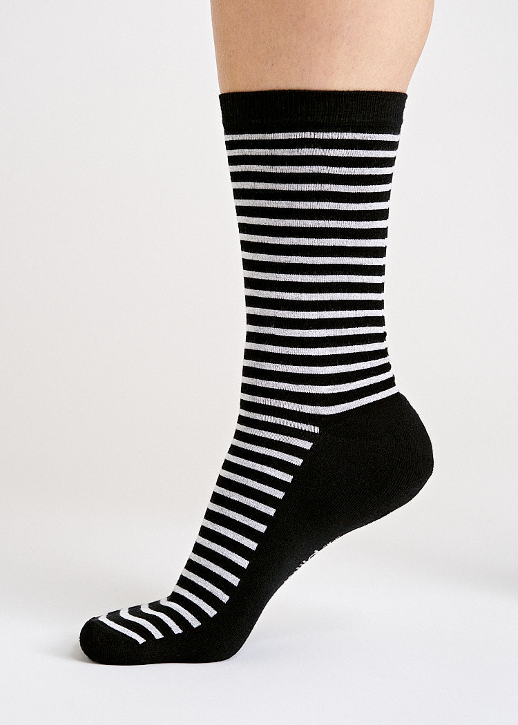 Wijld Socken mit Streifen Black schwarz Lyocell-Mix