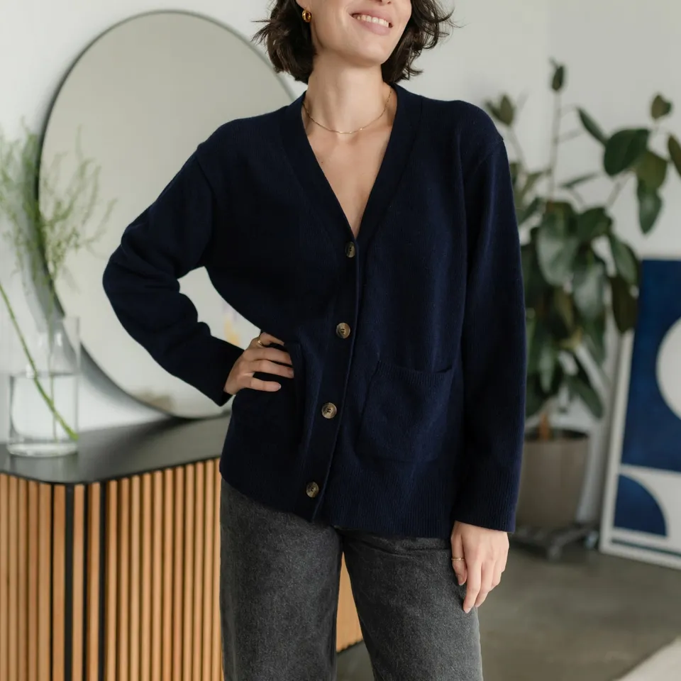 NORDLICHT Milla Woll-Cardigan recycelte Wolle Marineblau