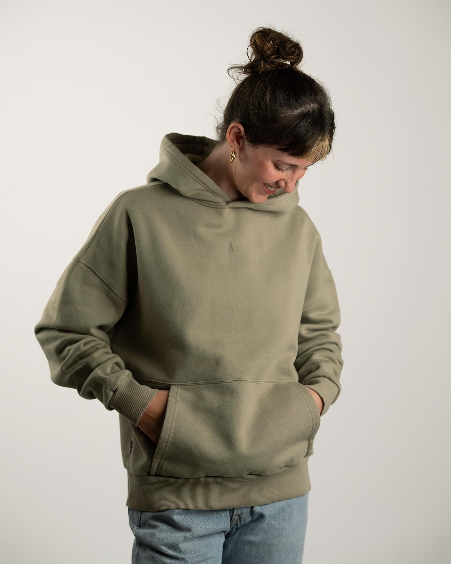 NIKIN TreeHoodie Oversized Hoodie Stone Dust Bio-Baumwolle