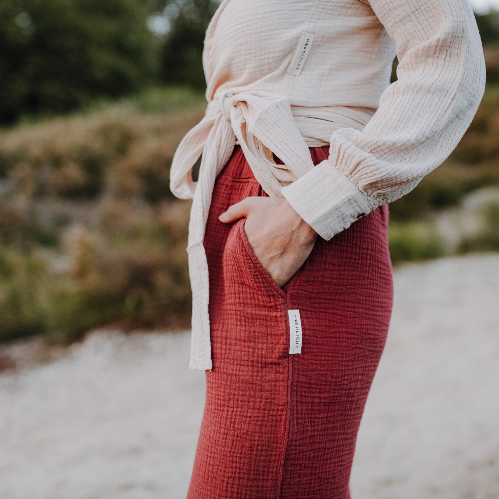 NORDLICHT Hosen Leja Musselin Hose Damen Rot gerade