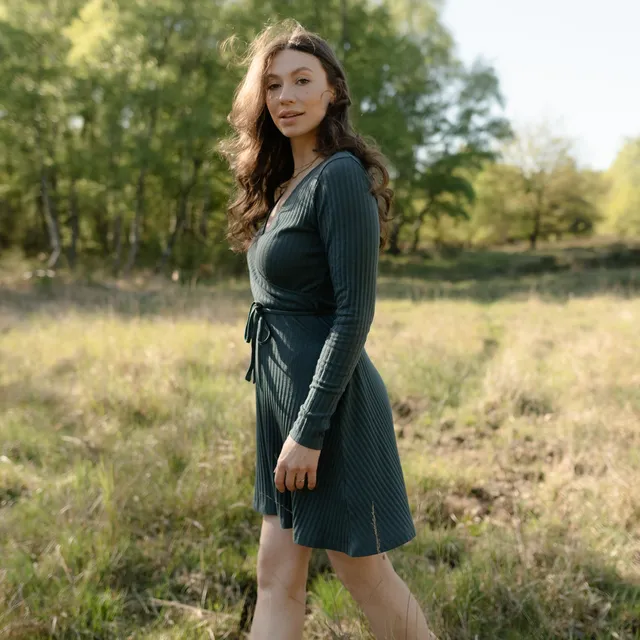 NORDLICHT Antje Pointelle Wickelkleid Grün Tencel