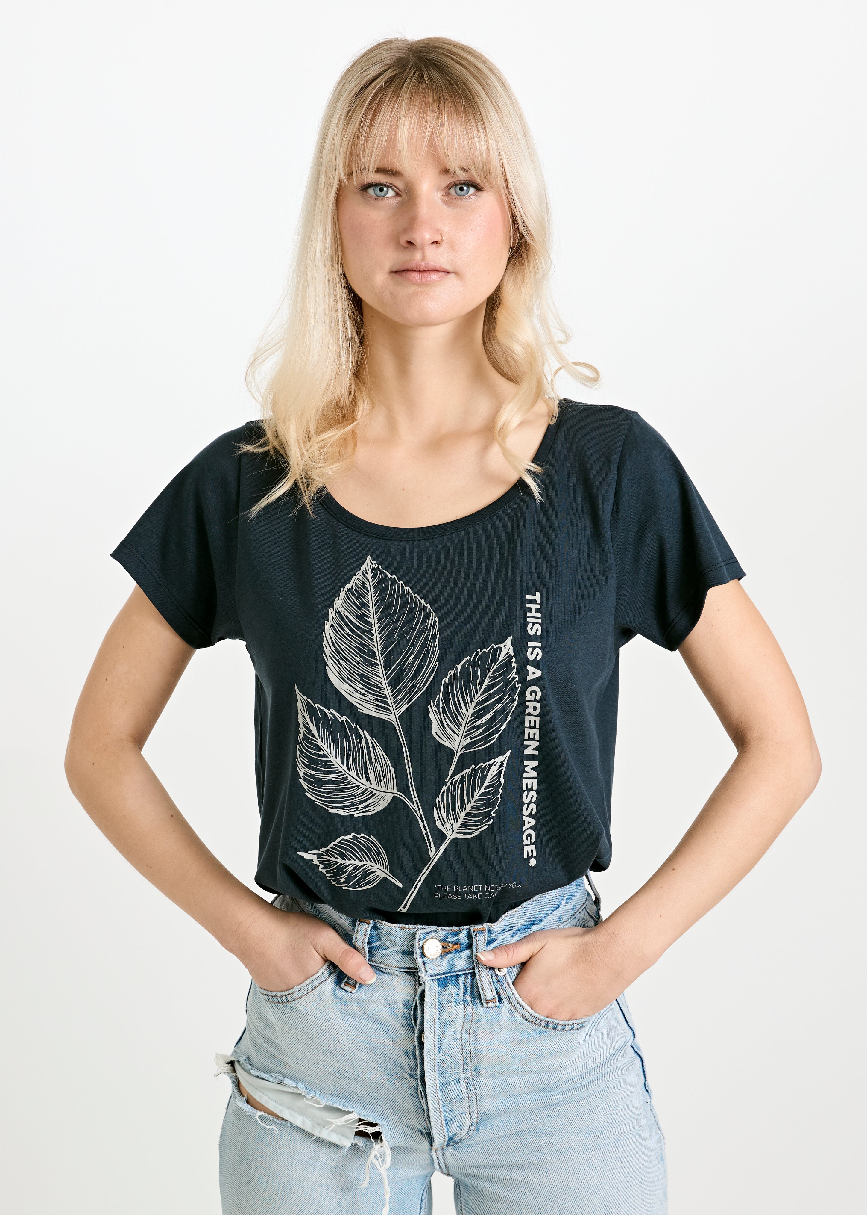 Wijld Lena Damen Woodshirt Green Message Print
