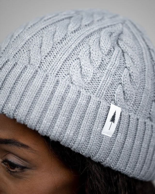 NIKIN Treeanie Cable Knit Mütze Cool Grey Zopfstrick