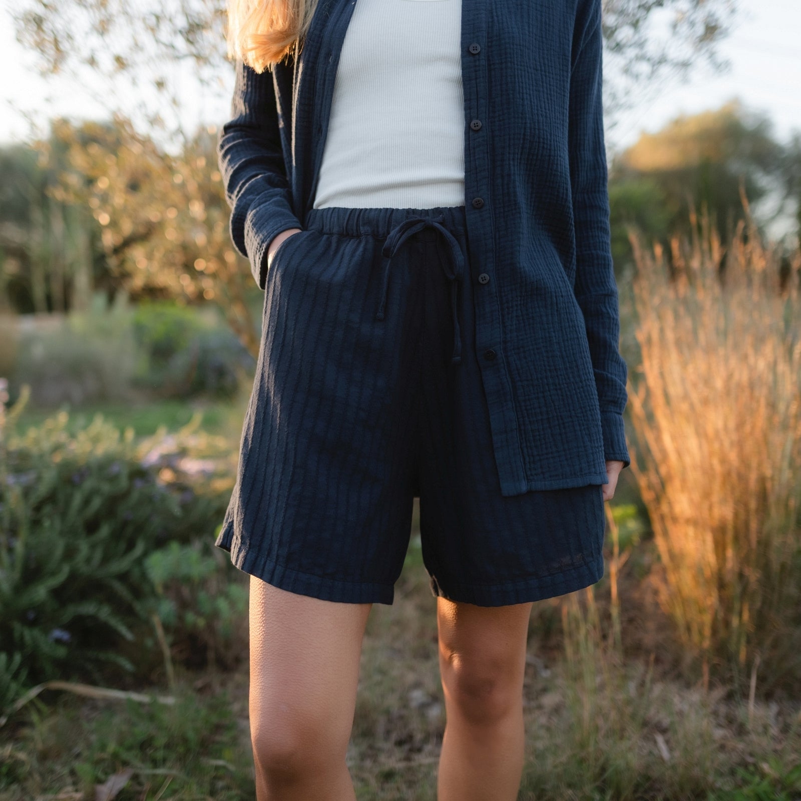 NORDLICHT Tinja Shorts blau Streifen Musselin