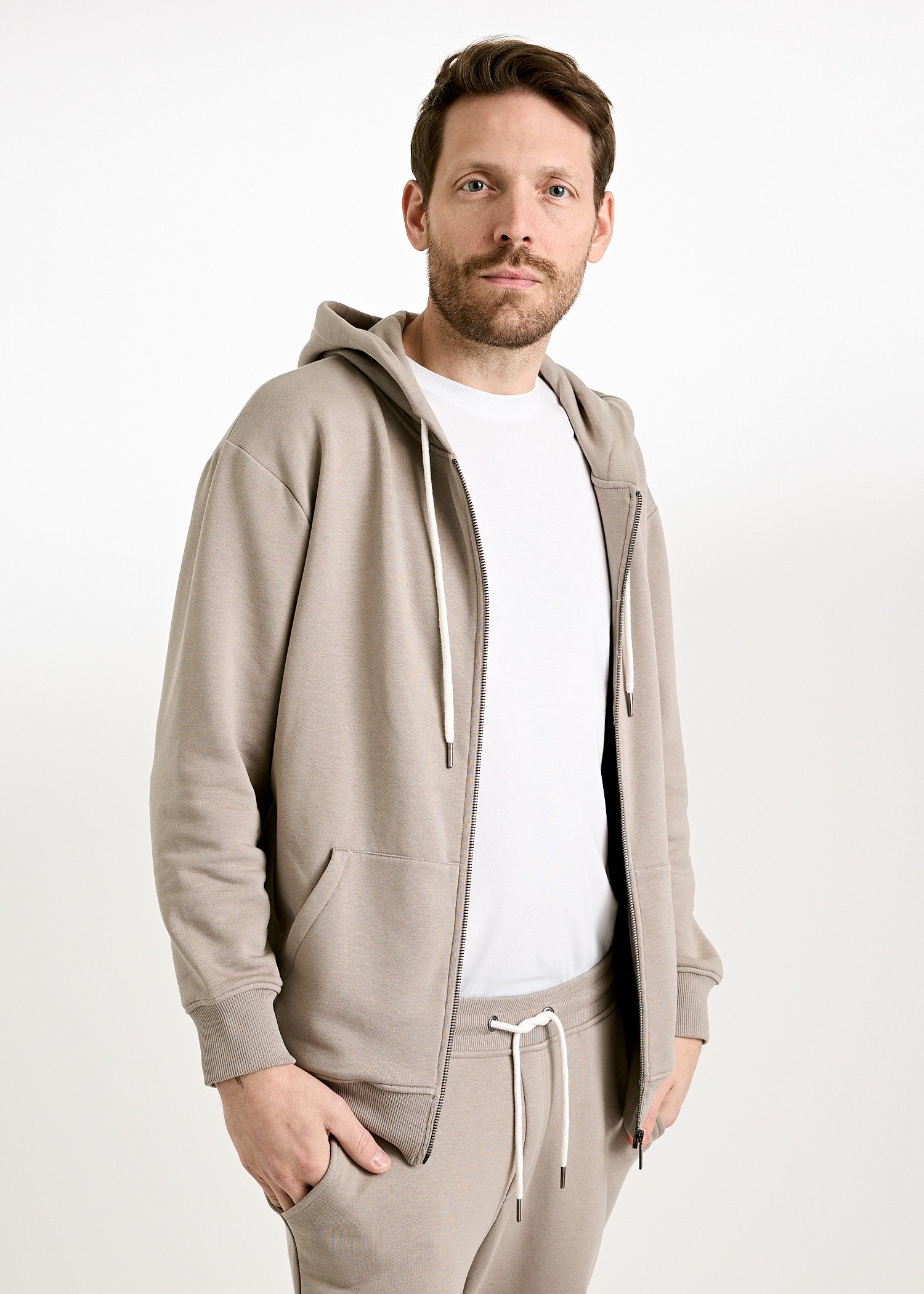 Wijld Jonas Moon Rock Herren Sweatjacke L Bio-Baumwolle