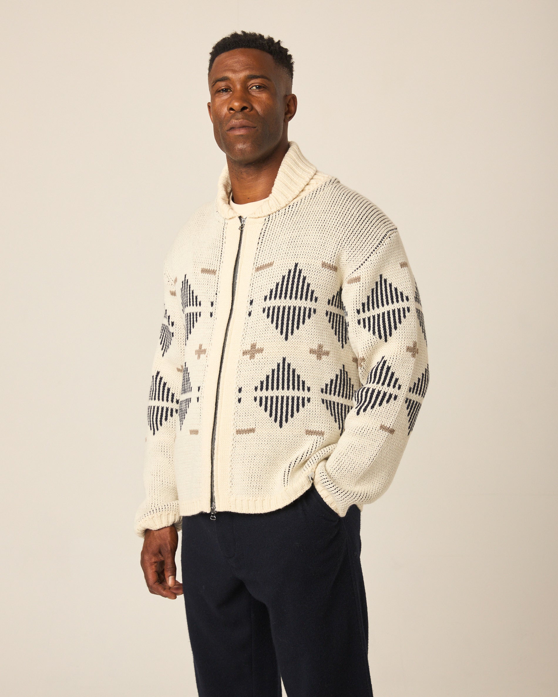 Peregrine Mountain Zip Cardigan Strickjacke Cream Merino