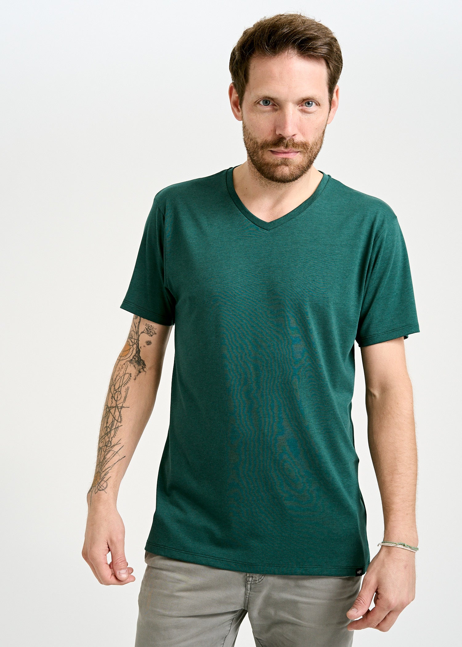 Wijld Alex Sea Moss V-Ausschnitt Shirt Herren