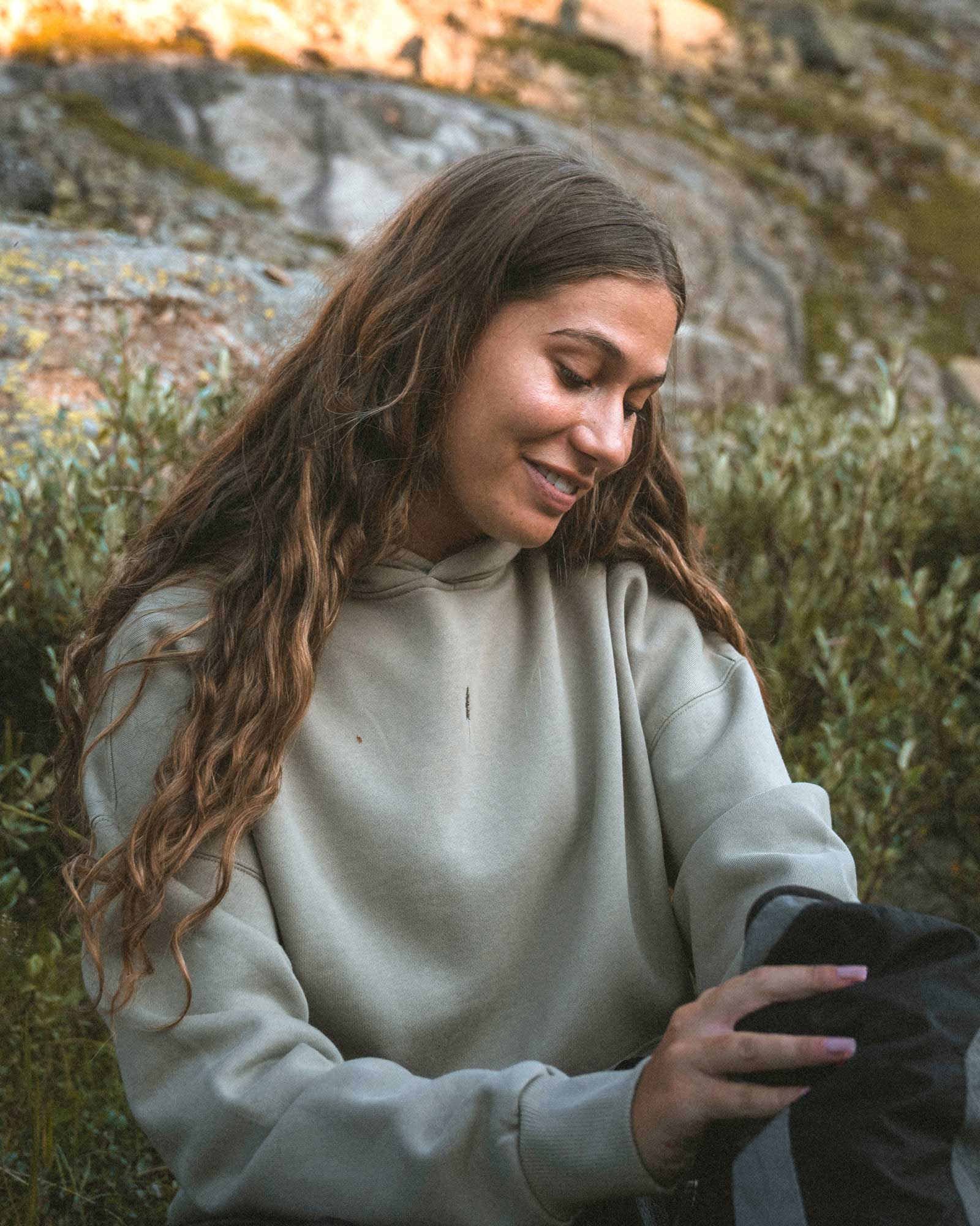 NIKIN TreeHoodie Oversized Hoodie Stone Dust Bio-Baumwolle