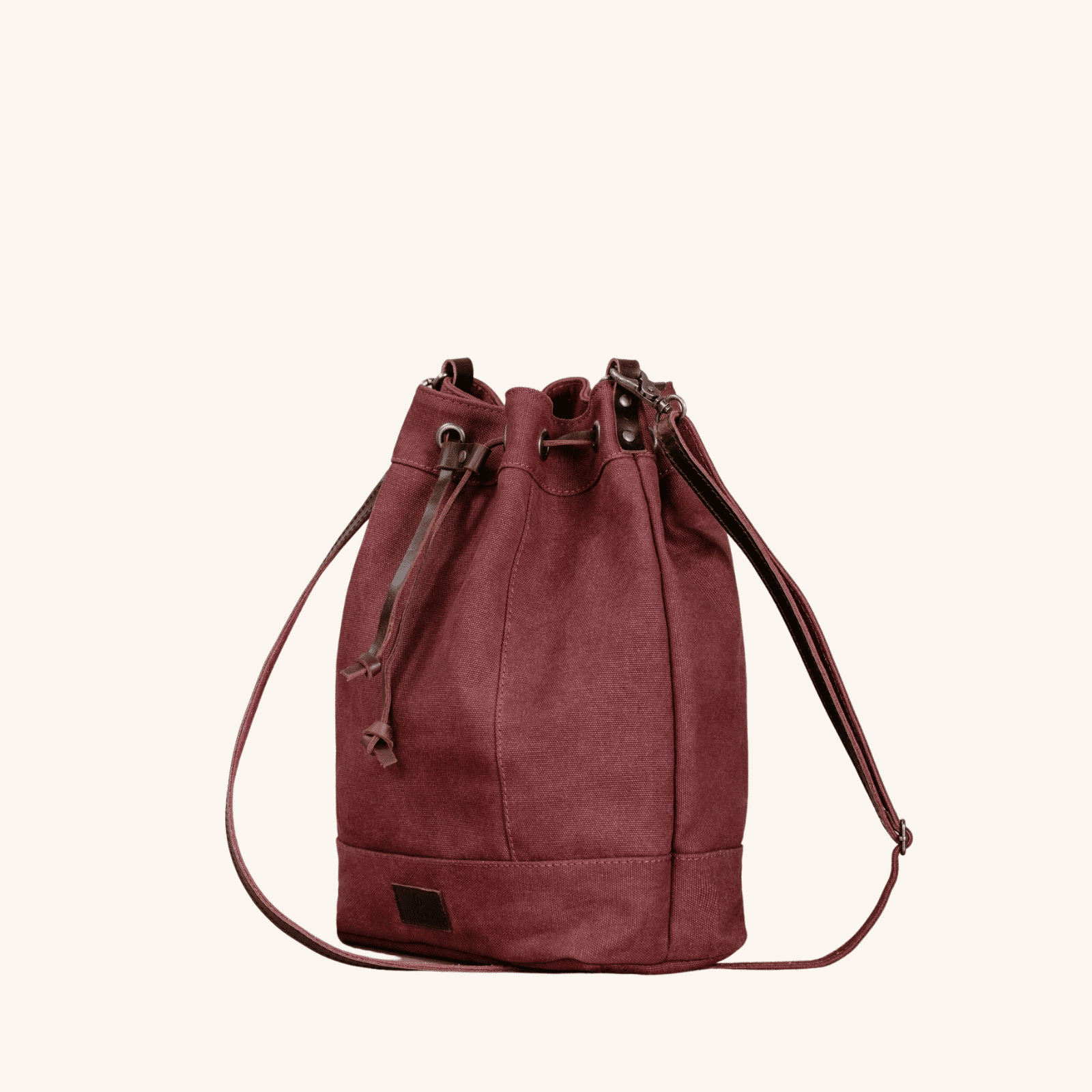 NORDLICHT Janna Beuteltasche Bordeaux Rot Segeltuch