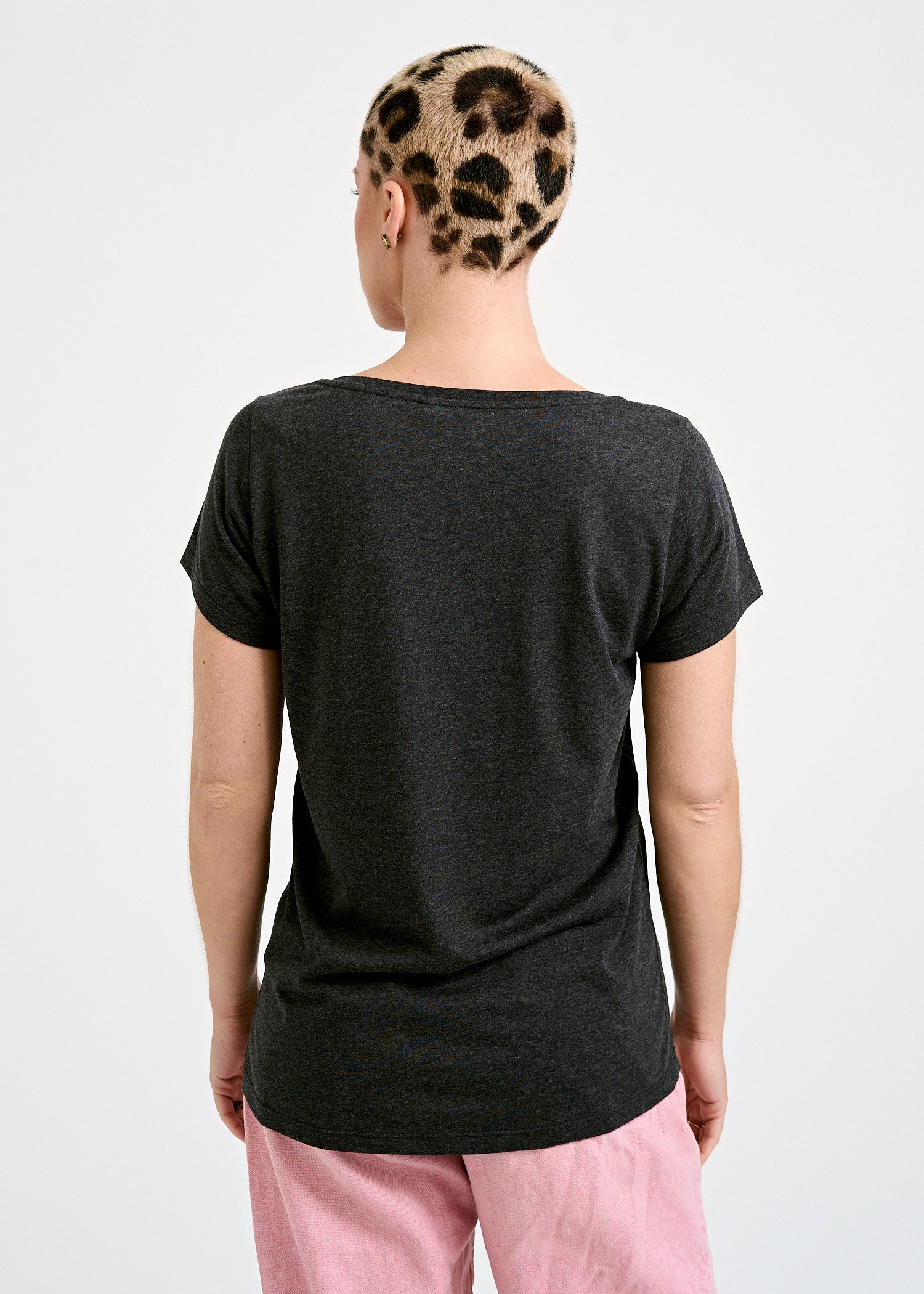 Wijld Lena Damen Woodshirt Anthrazit Relaxed Slim
