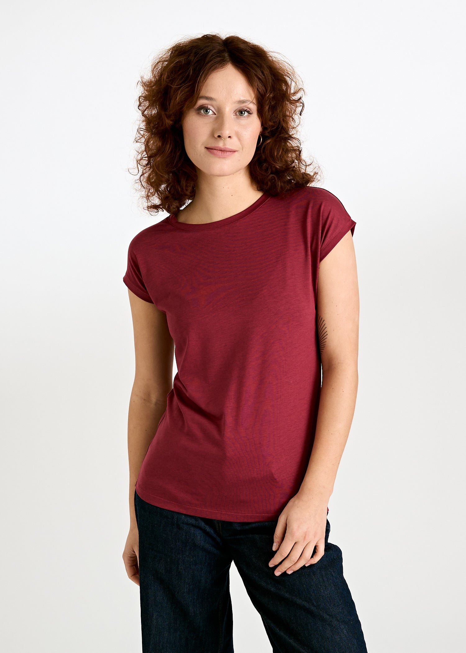 Wijld Elena Tibetan Red Damen T-Shirt Holzfaser