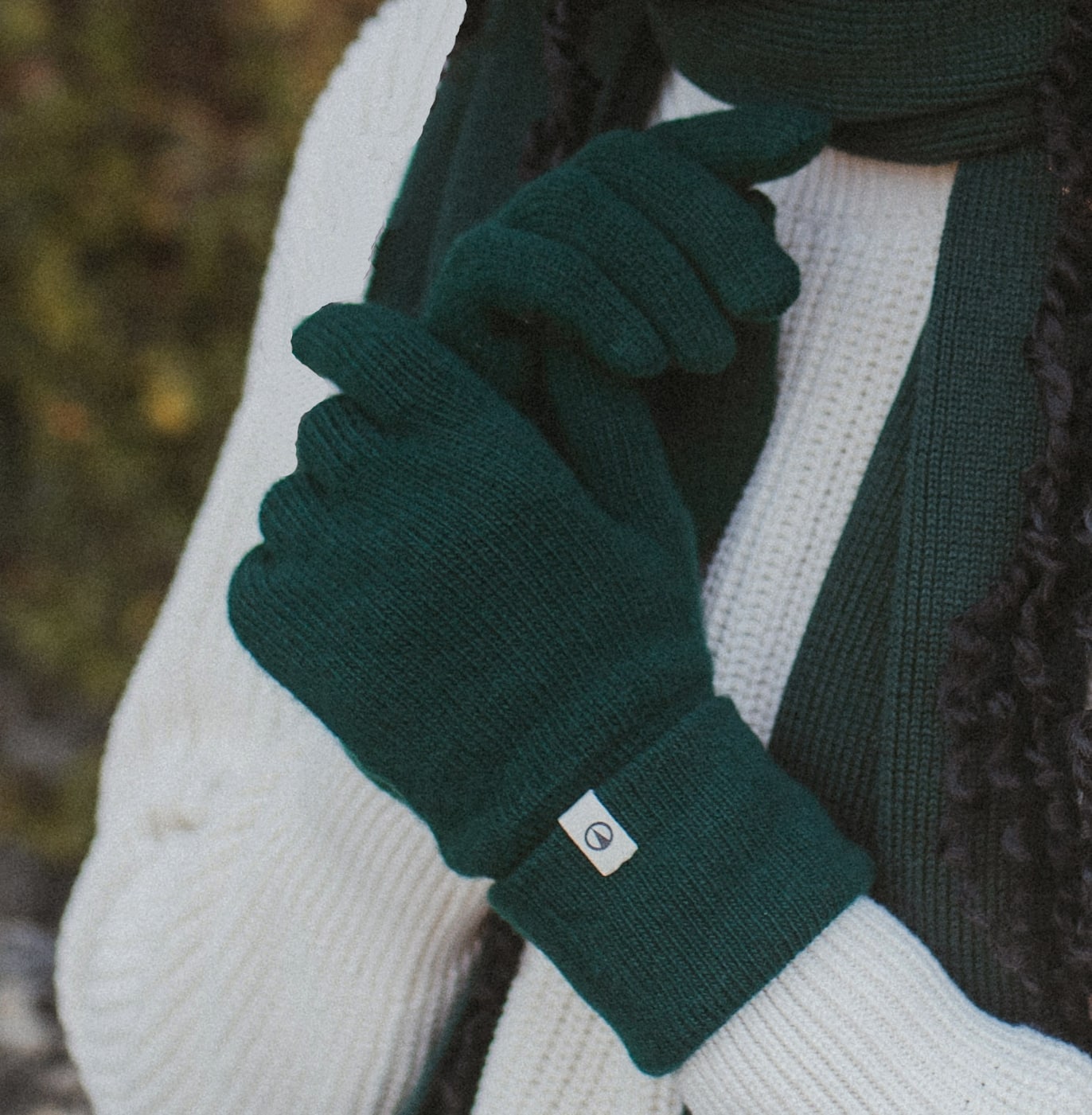 NORDLICHT Edda Handschuhe Waldgrün – Merinowolle