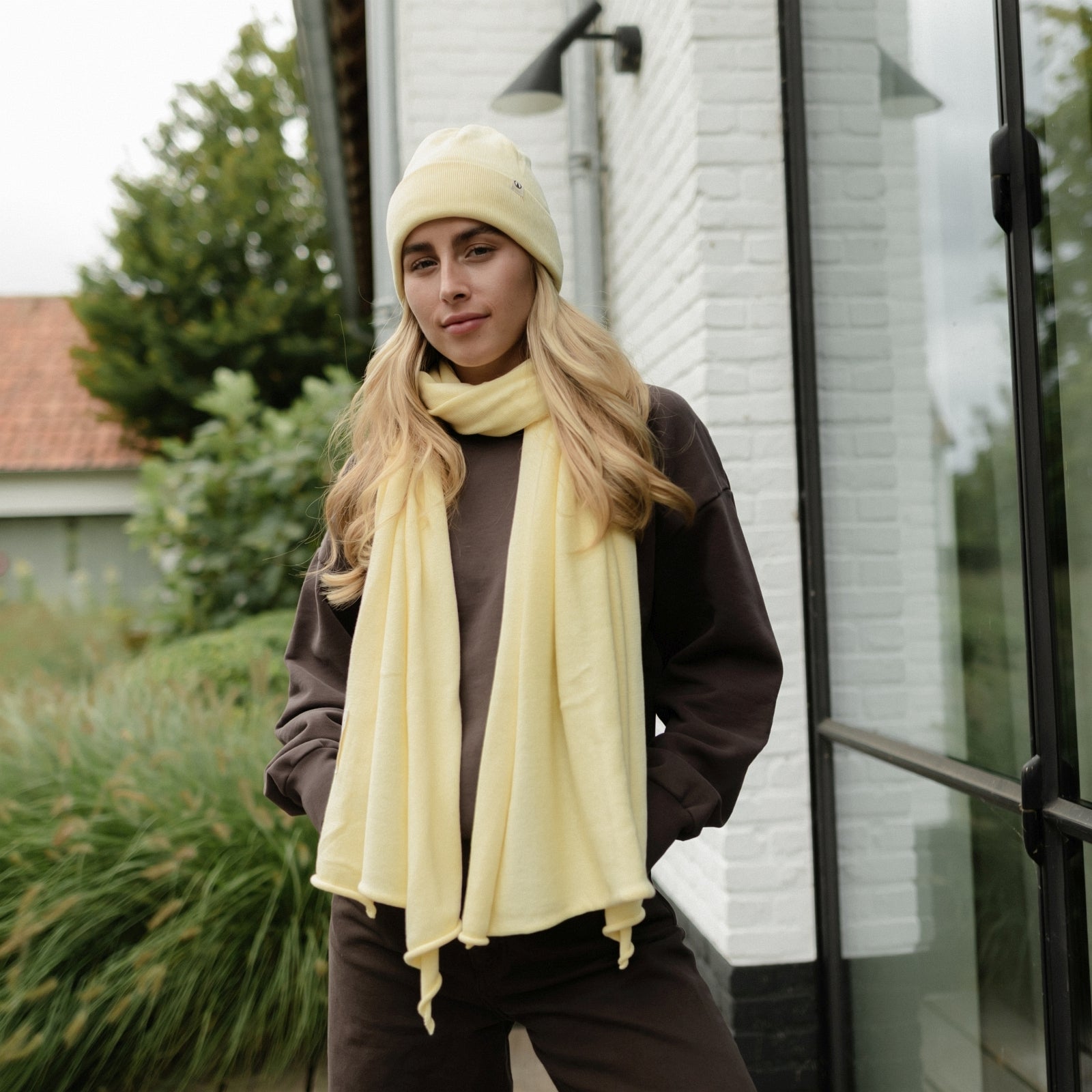 NORDLICHT Thea Feinstrick Schal Zitronengelb Bio-Baumwolle