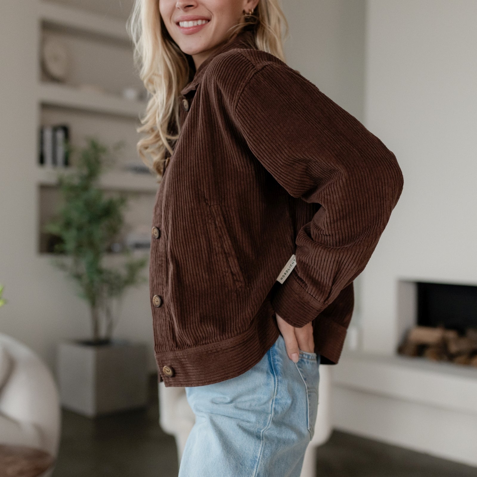 Nordlicht Silja Cordjacke Damen Braun Bio-Baumwolle locker