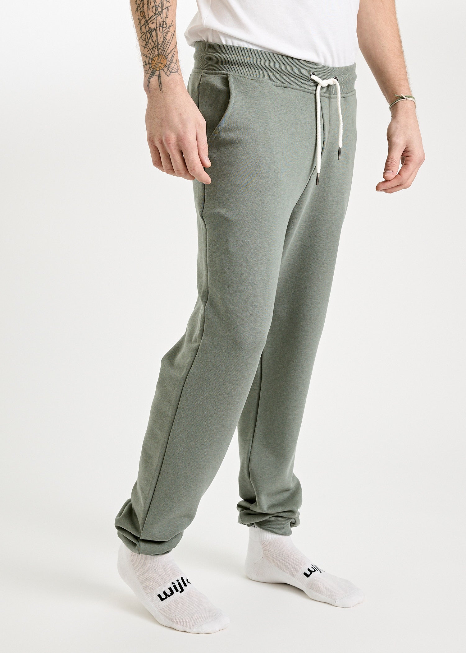 Wijld Theo Herren Jogginghose Agave Green Lyocell