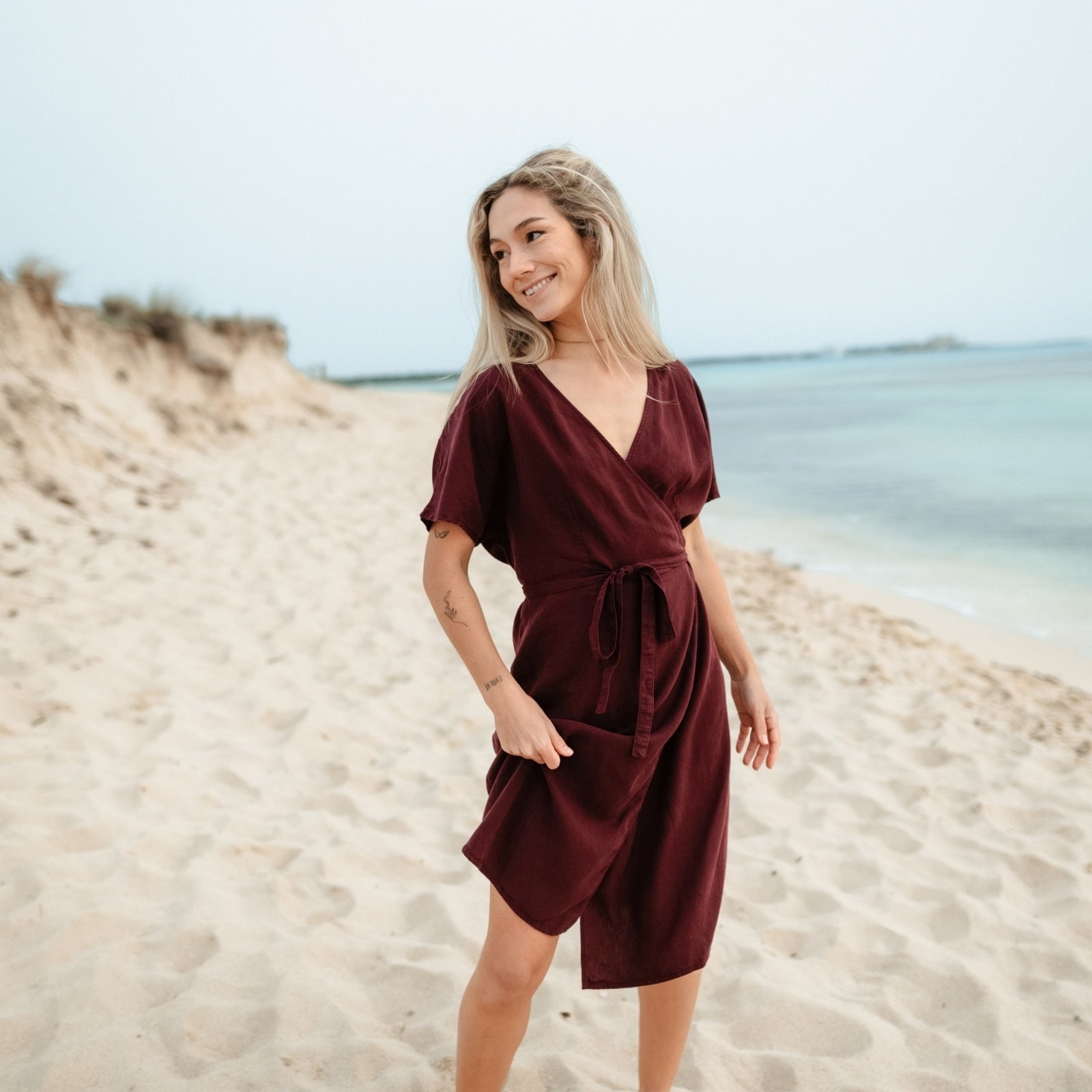 NORDLICHT Tilda Wickelkleid Bordeaux Tencel Midi