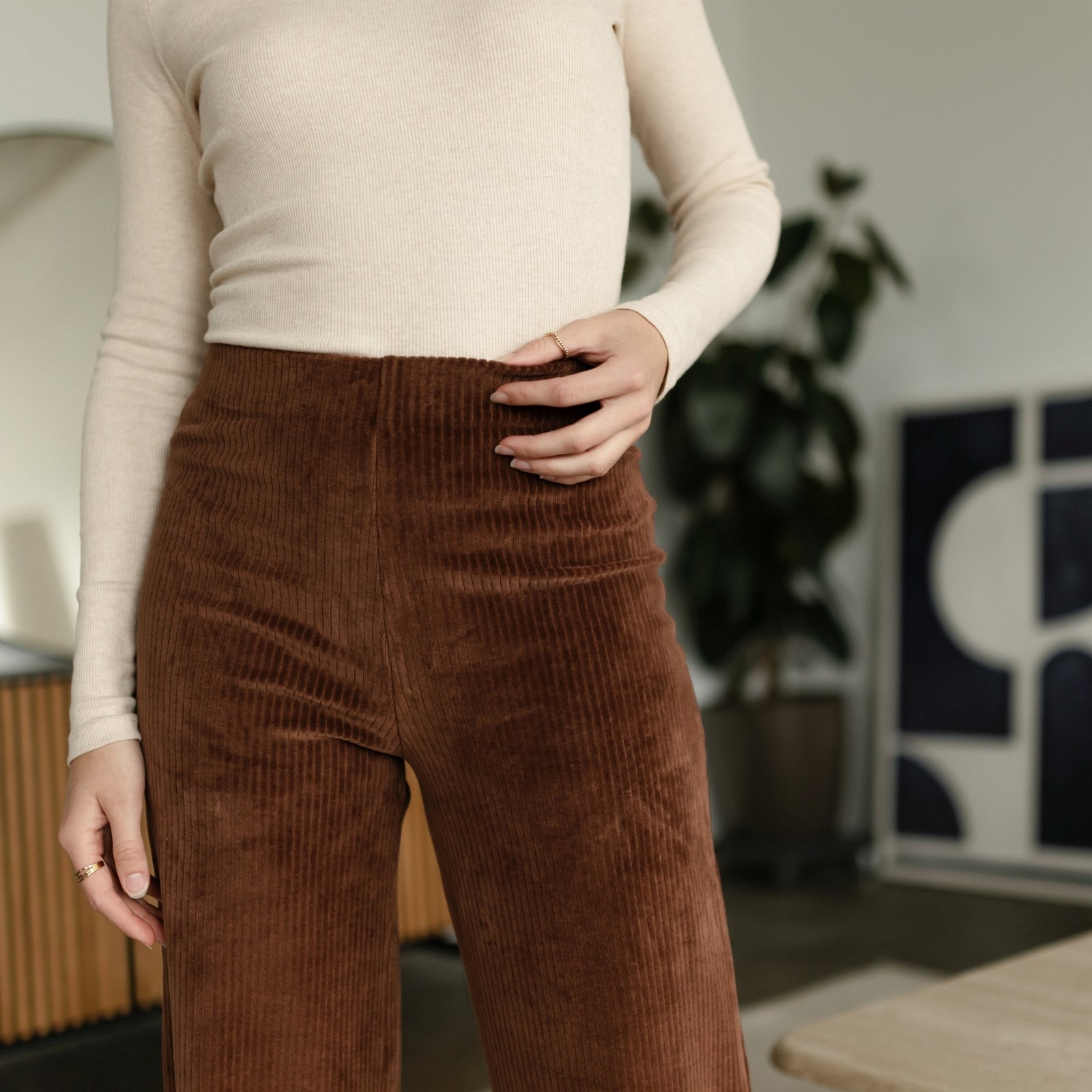 NORDLICHT Lova Cord Jersey Hose Damen Braun High Waist
