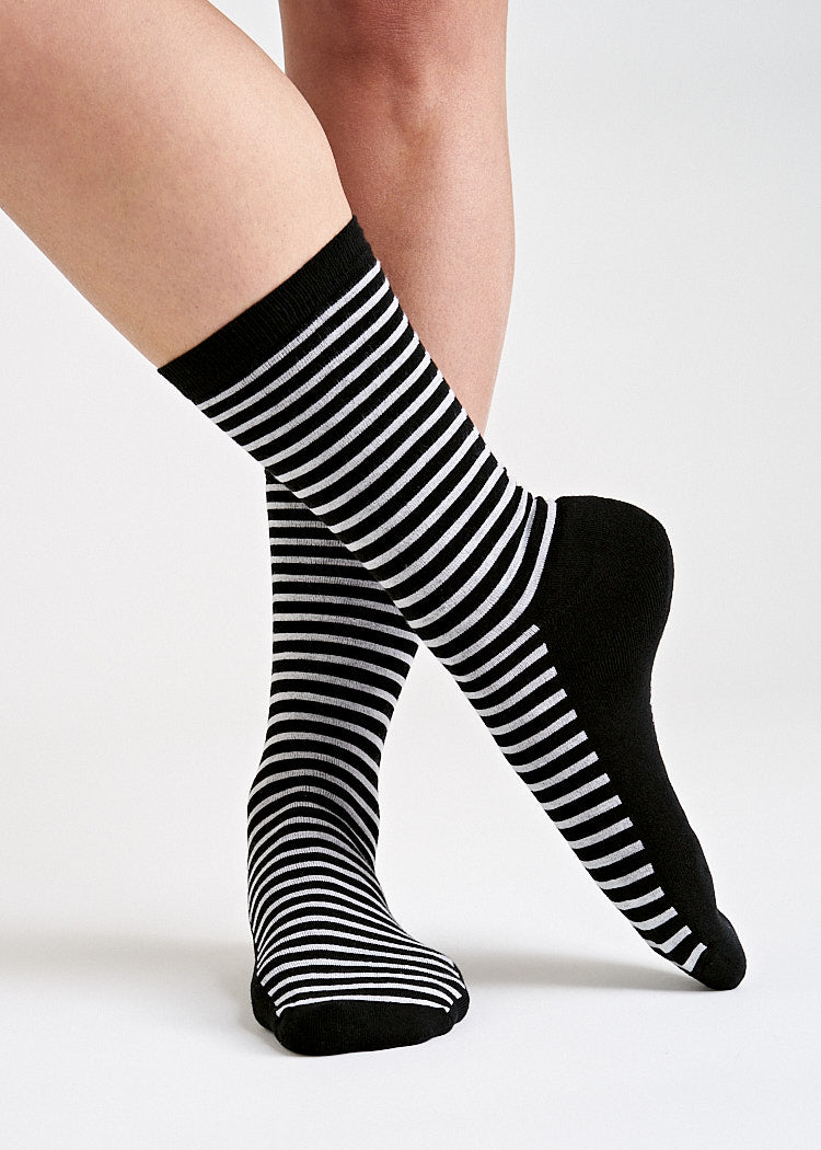 Wijld Socken mit Streifen Black schwarz Lyocell-Mix
