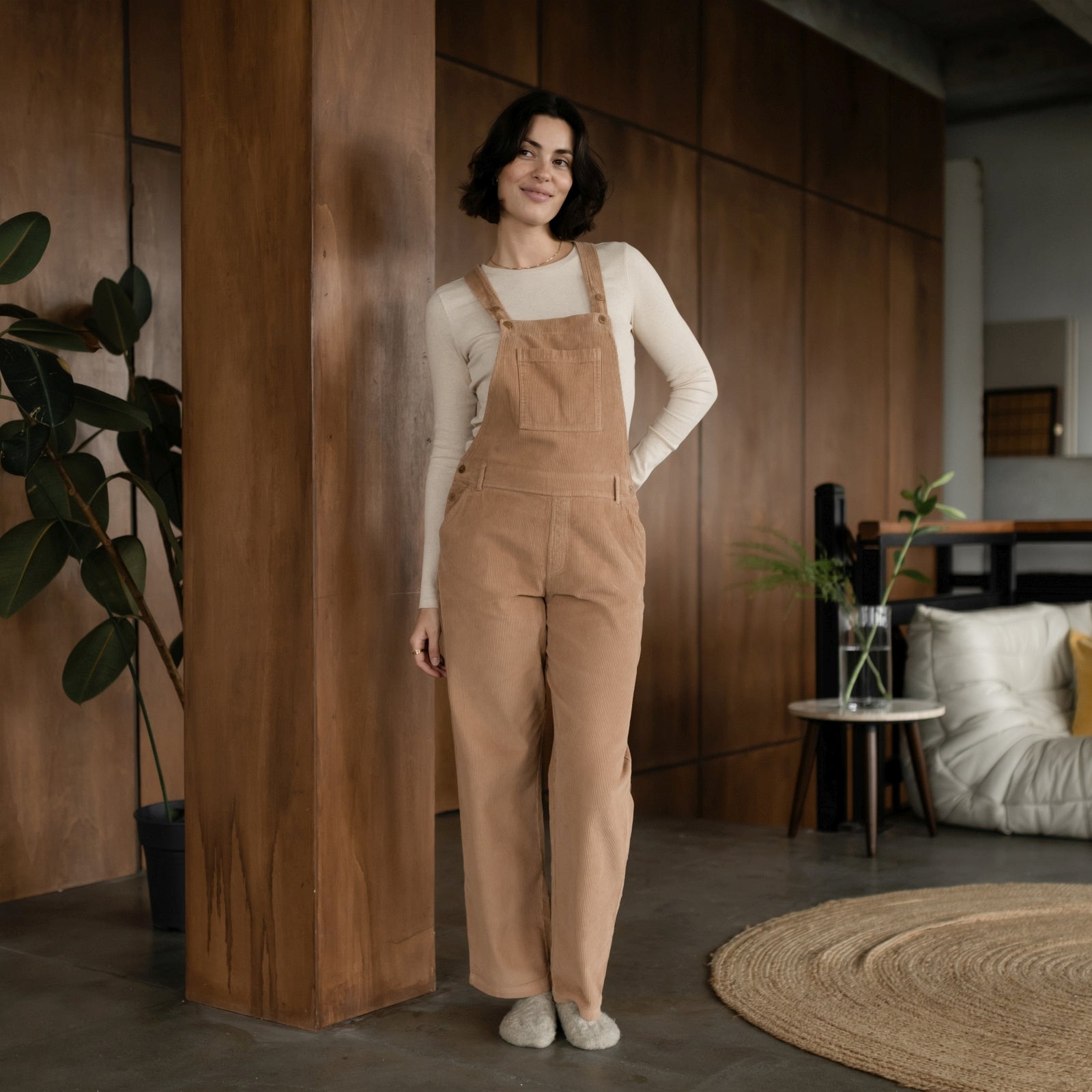 Nordlicht Liv Cord Latzhose Damen Hellbraun Bio-Baumwolle