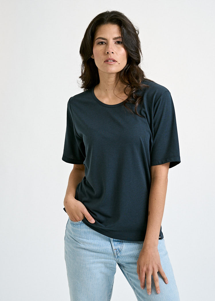 Wijld WoodShirt Tilda T-Shirt Carbon Longer Bio