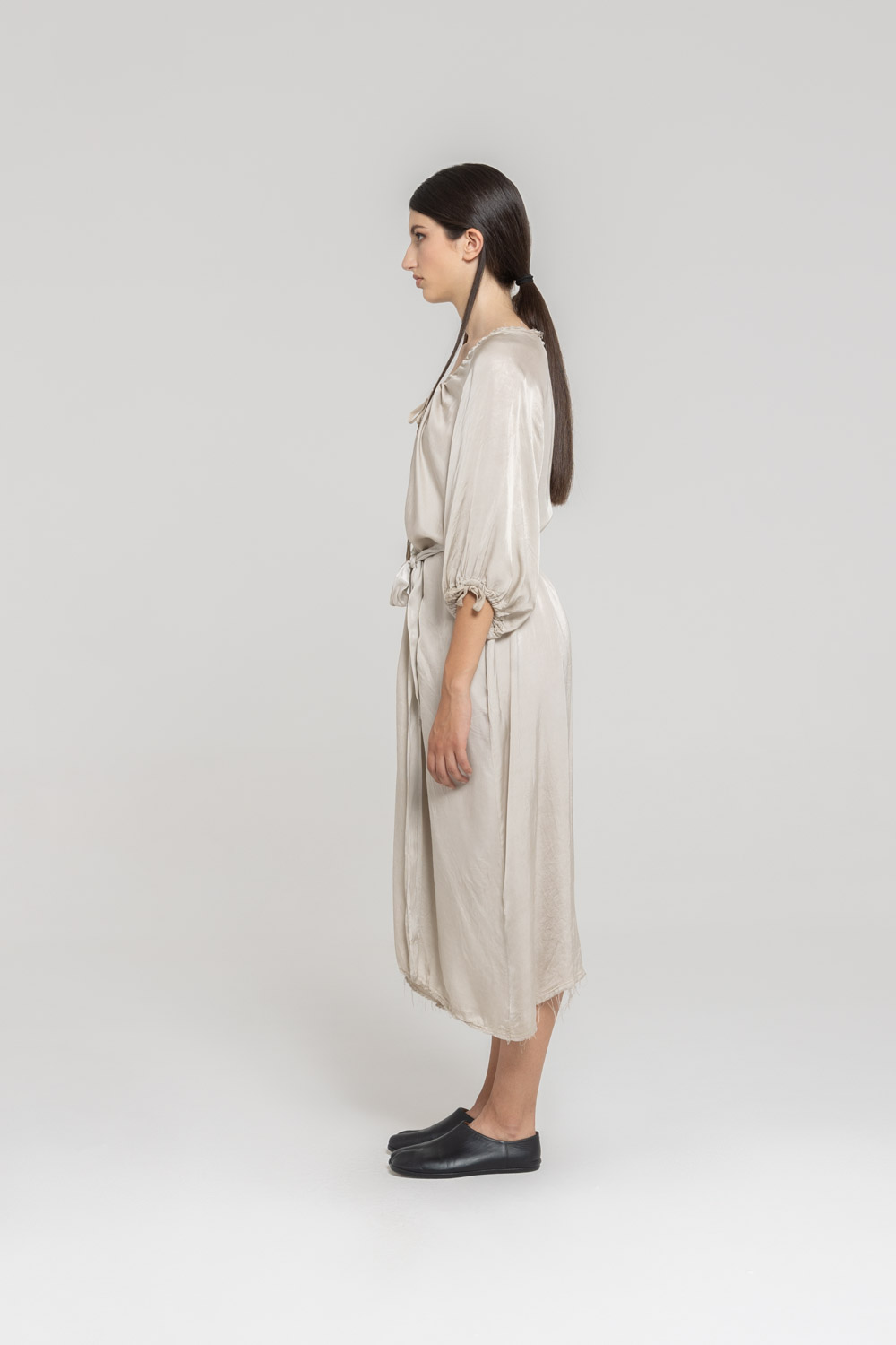 Sanctamuerte Maxi Abito Kleid Viskose-Satin mit Taschen