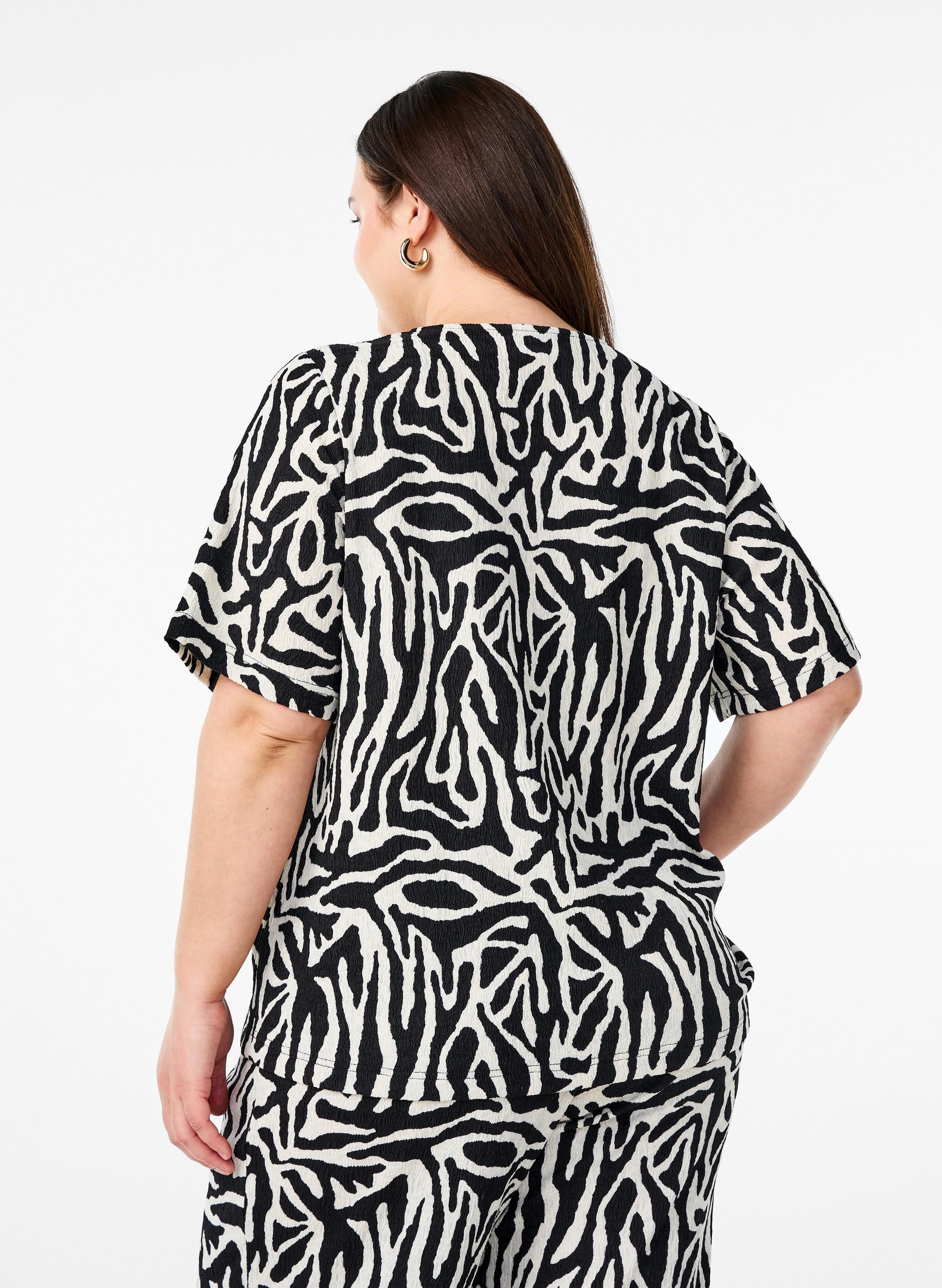 Zizzi Bluse Zebra Kurzarm Rundhals Bluse normale Passform