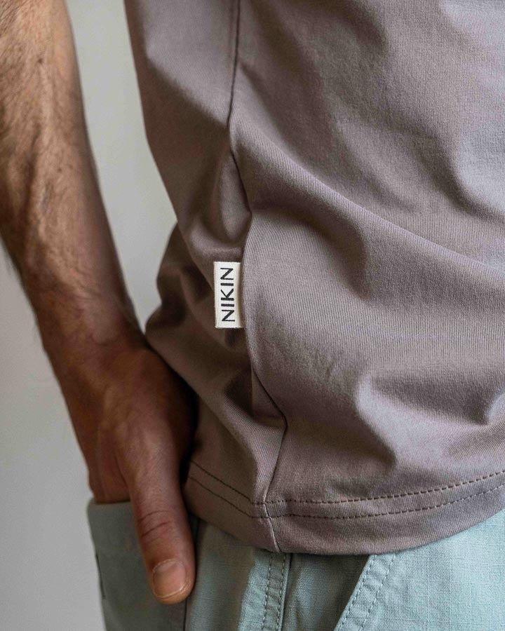 NIKIN TreeShirt Pocket Mono T-Shirt Ash Taupe recycelte Baumwolle