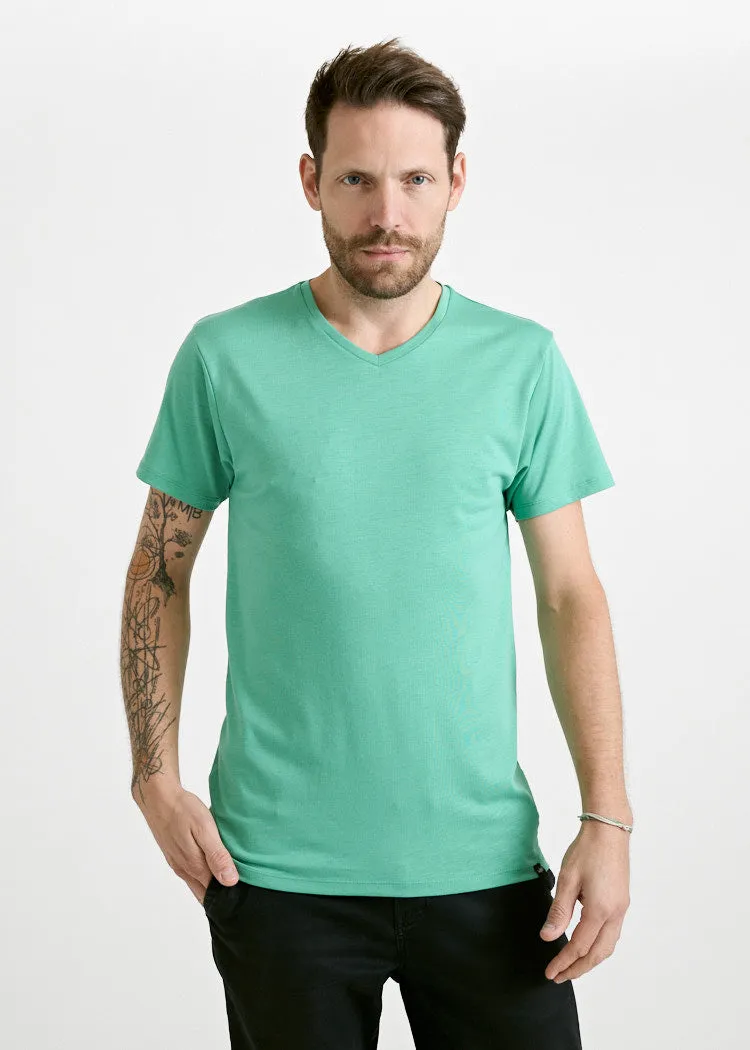 Wijld Alex V-Ausschnitt T-Shirt Herren Winter Green Lyocell