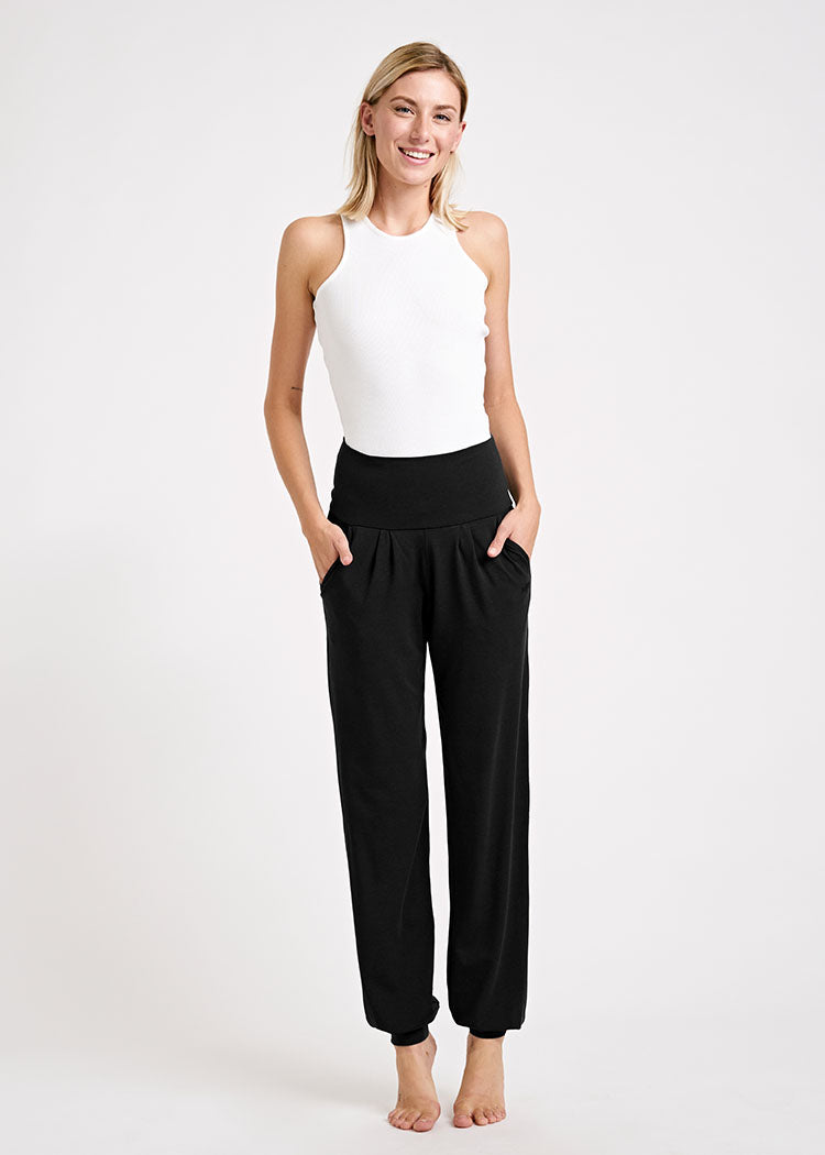 Wijld Amalie Black Yoga Pants Damen schwarz lockerer Schnitt