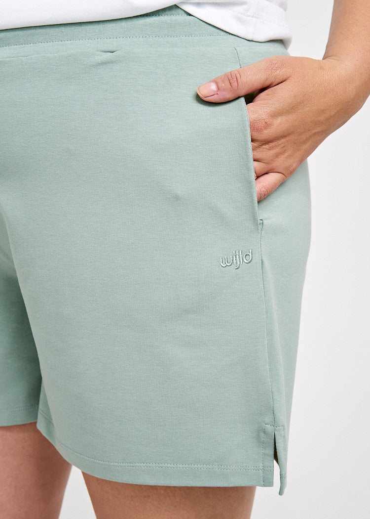 Wijld Jersey Shorts Damen Green Bay Lyocell Locker