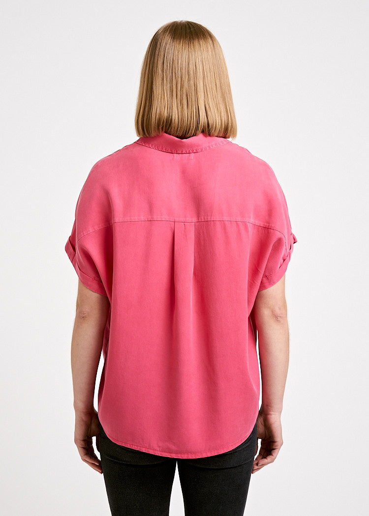 Wijld T-Shirts Tops Twill Bluse Lyocell Viva Magenta