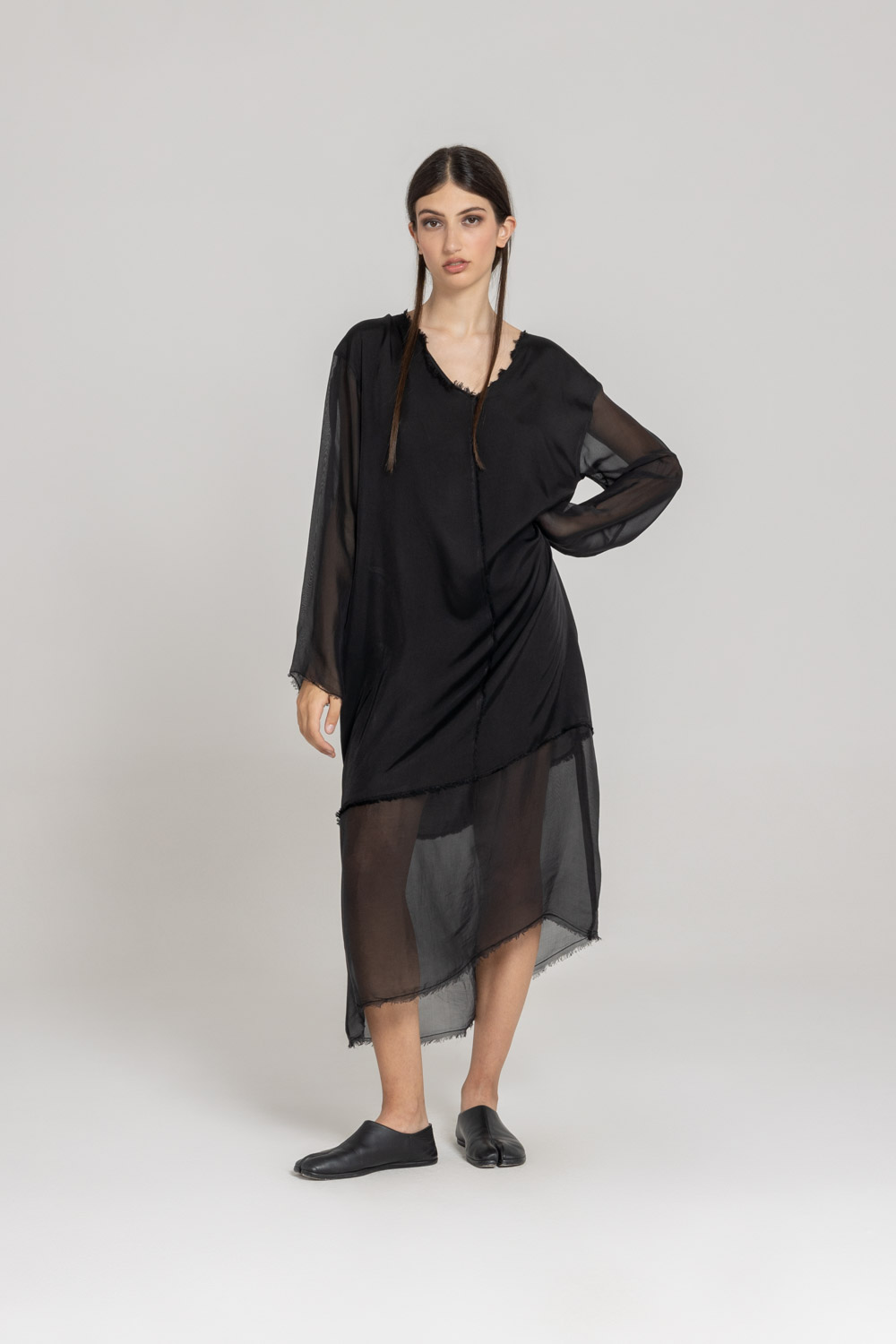 Sanctamuerte Abito V-Kleid Viskose-Satin Langarm