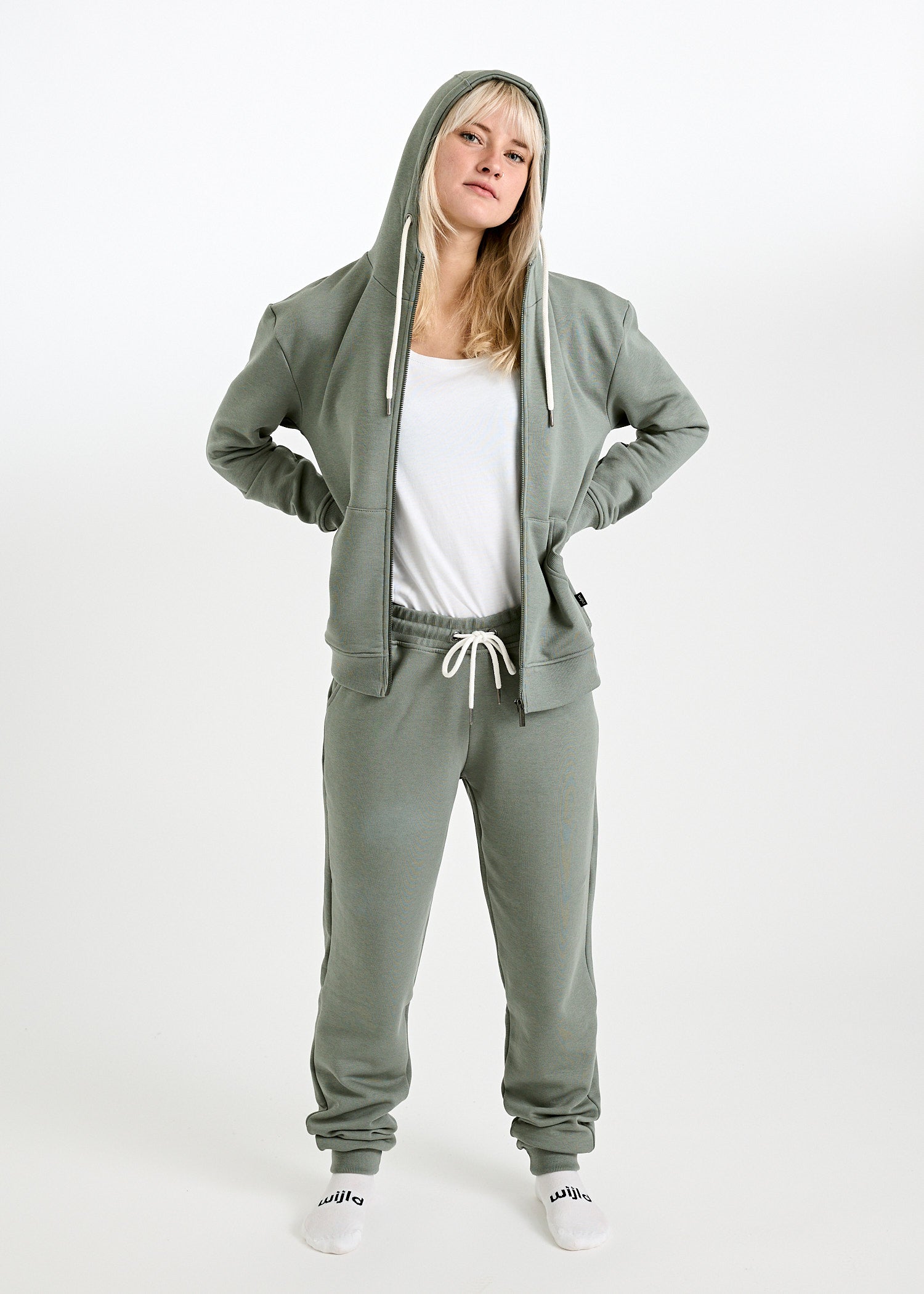 Wijld Louisa Agave Green Sweatjacke Damen Grün