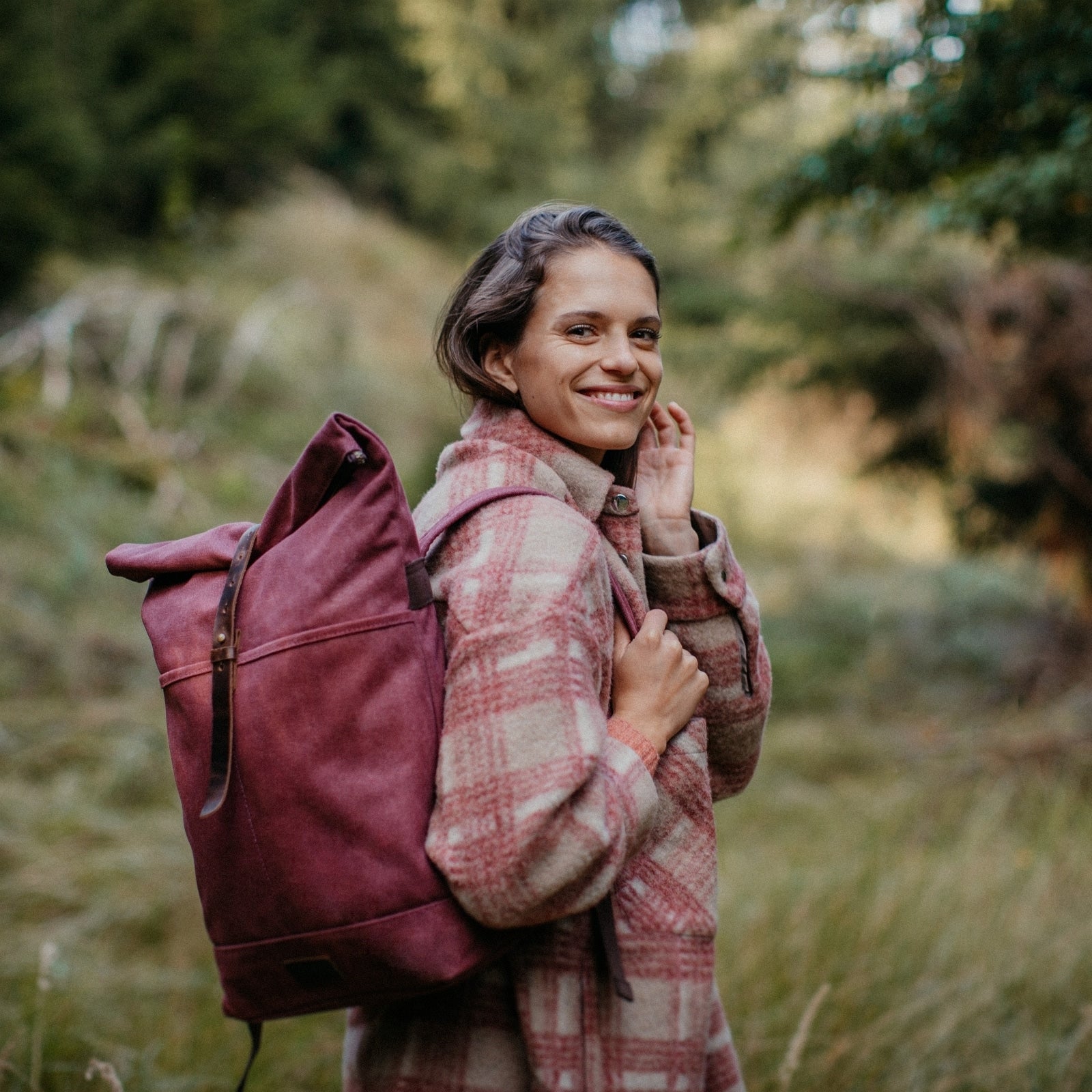 NORDLICHT Tamo Rucksack Bordeaux Rot Rolltop Leder