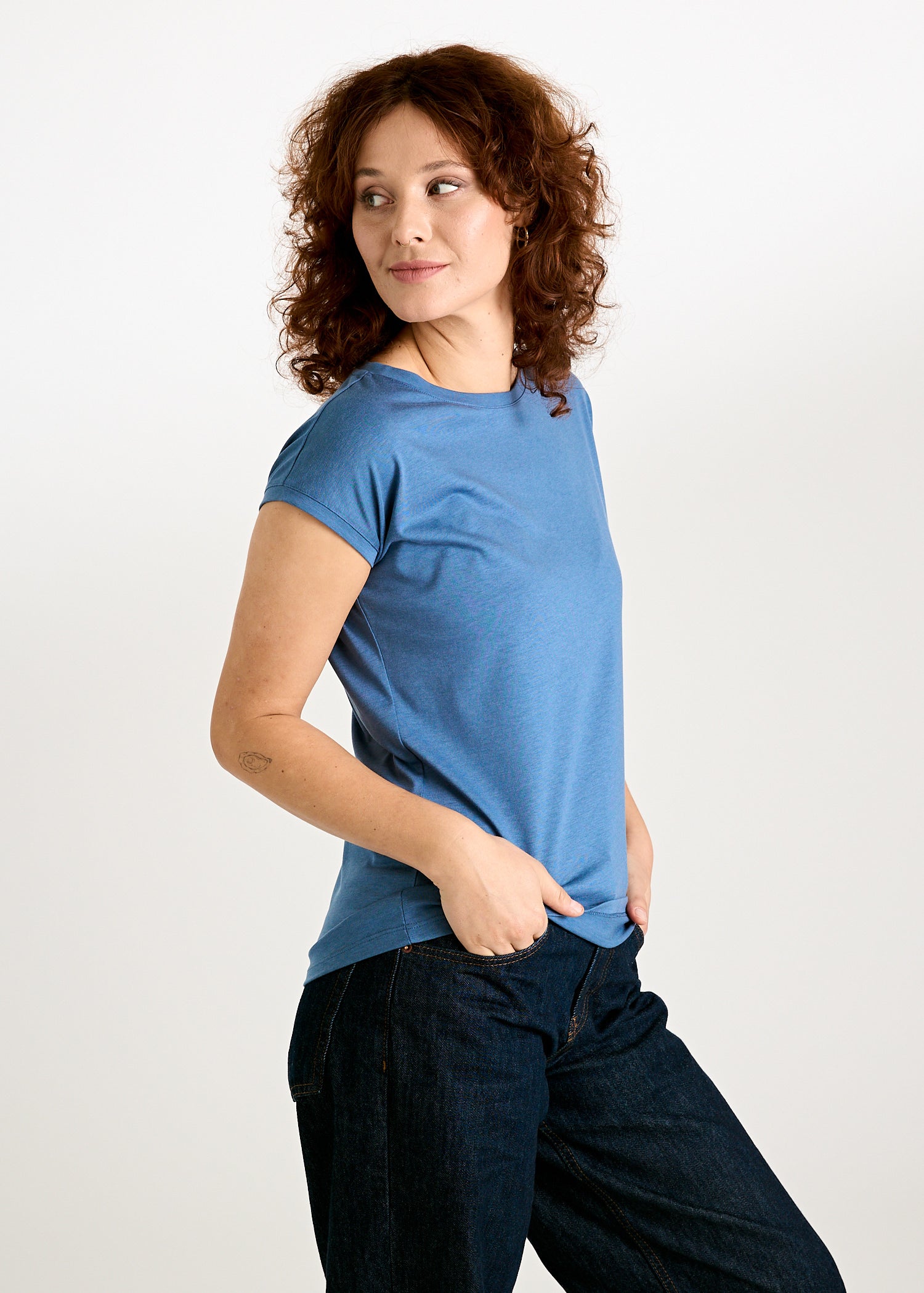 Wijld Elena Bijout Blue Damen T-Shirt lockerer Schnitt