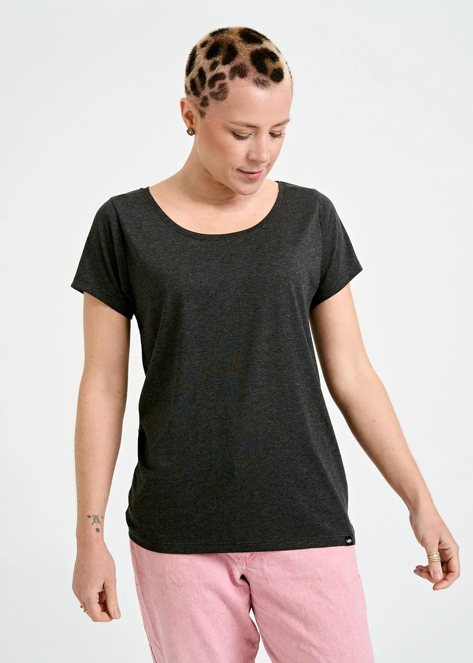 Wijld Lena Damen Woodshirt Anthrazit Relaxed Slim