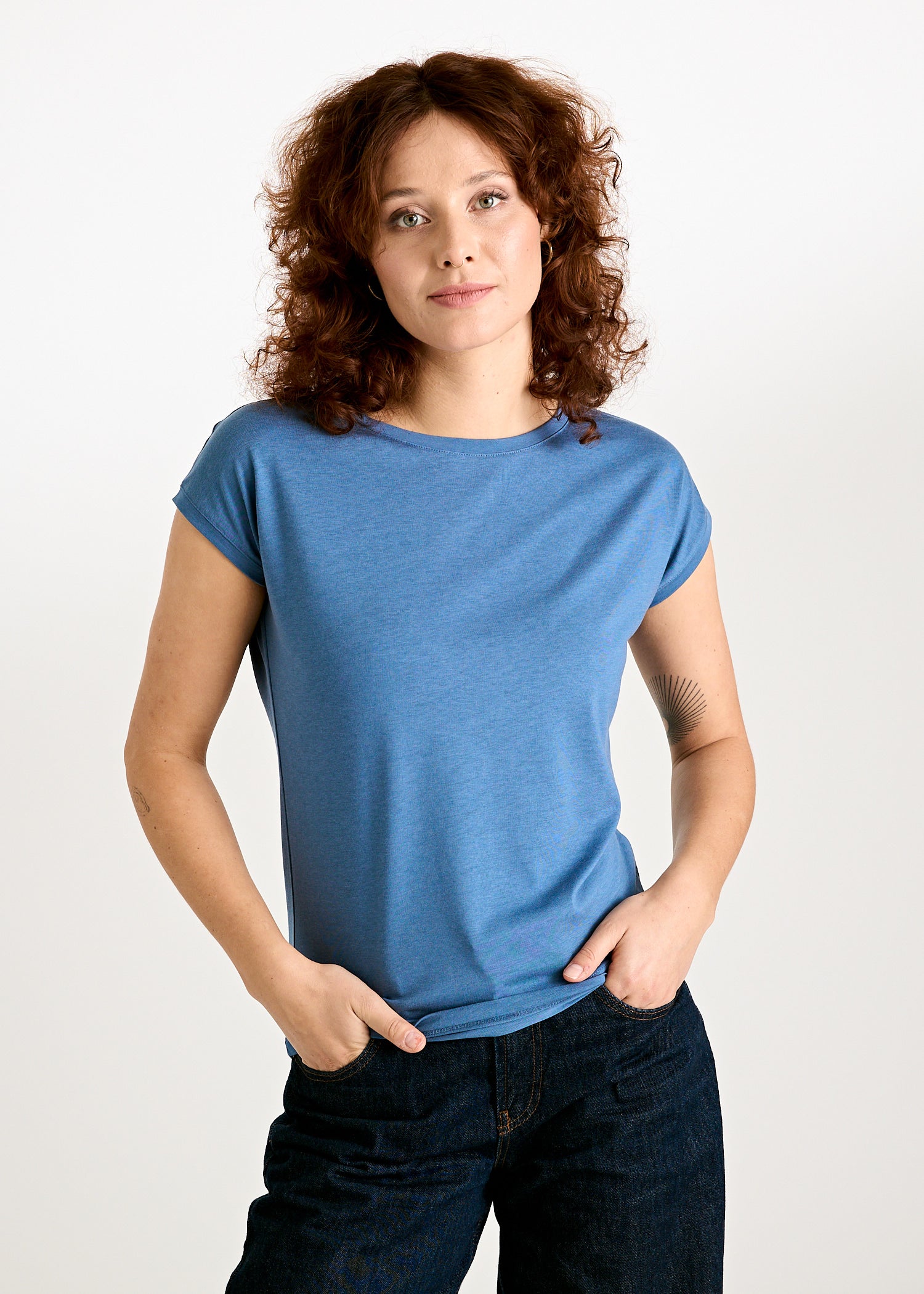 Wijld Elena Bijout Blue Damen T-Shirt lockerer Schnitt