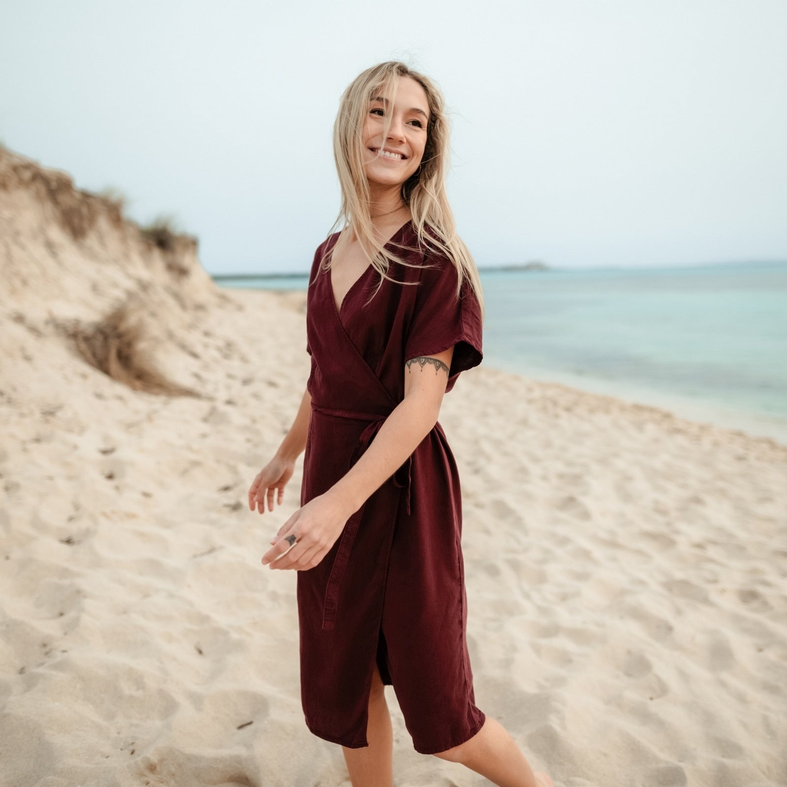 NORDLICHT Tilda Wickelkleid Bordeaux Tencel Midi