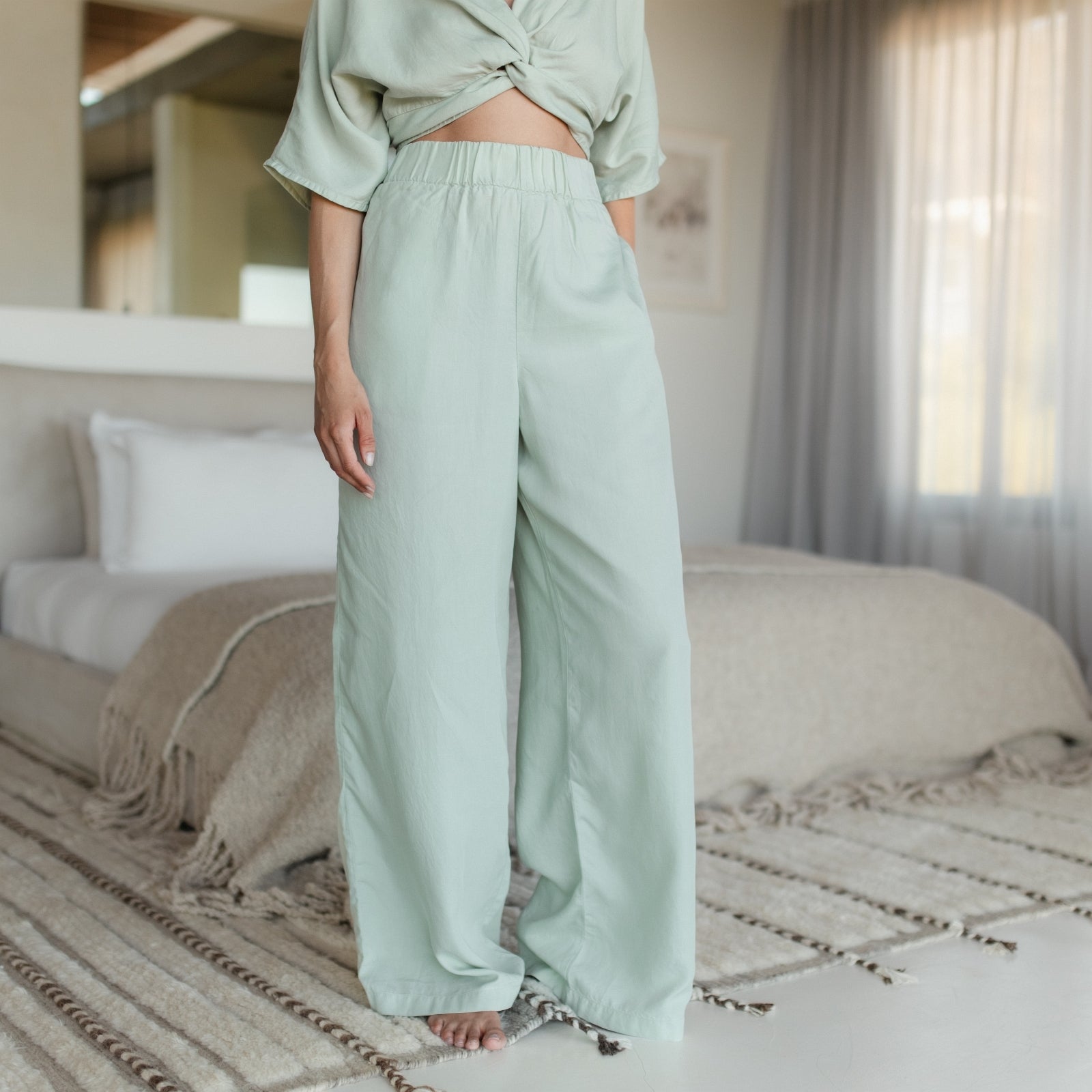 NORDLICHT Nora Palazzo Hose Grün Tencel